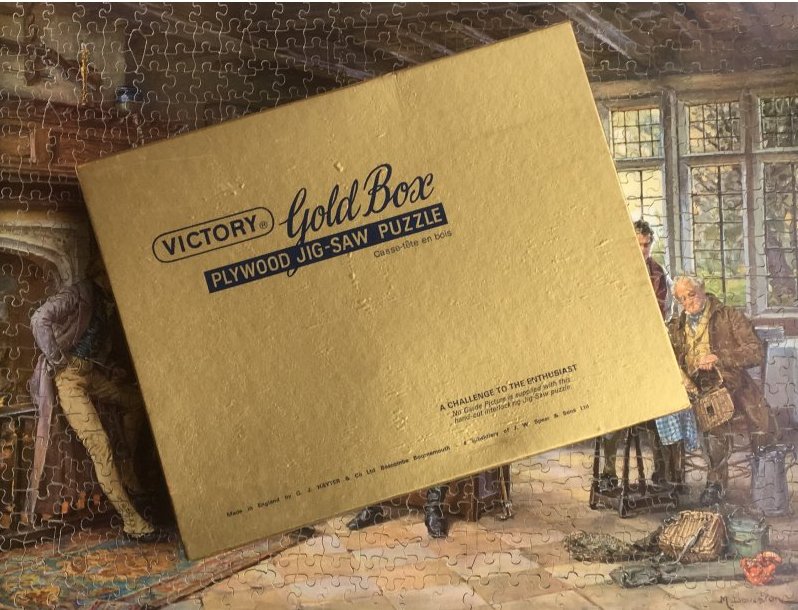 'A Tall Story' Victory Gold Box Wooden Jigsaw Puzzle 800 pieces