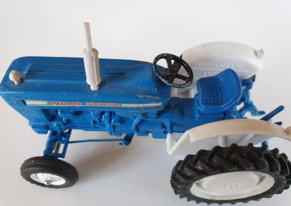 Vintage Britains 9527 Ford 5000 Tractor 1970's