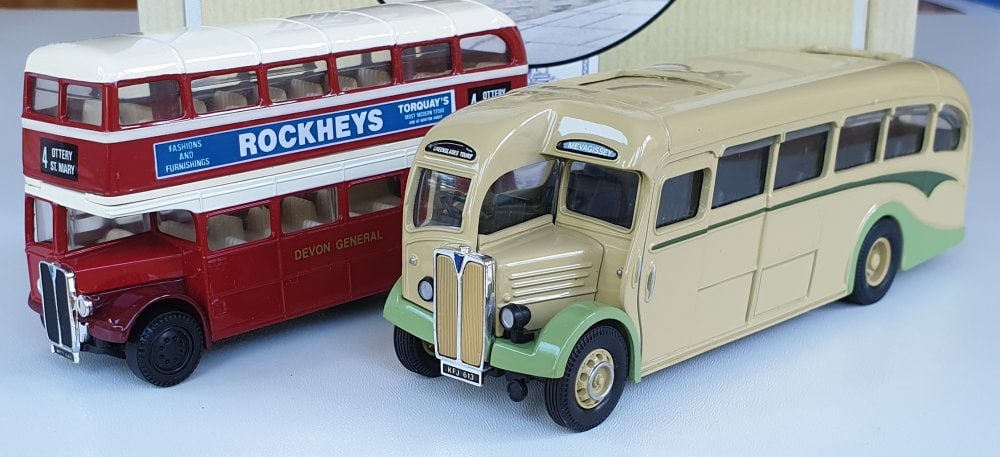 Corgi Classics 97071 Vintage DEVON BUS SET (AEC Regal and AEC Bus)