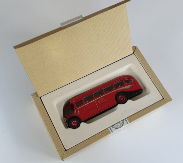 Corgi Classics 97191 VINTAGE AEC REGAL COACH (Rosslyn Motor Co., Canning Town))