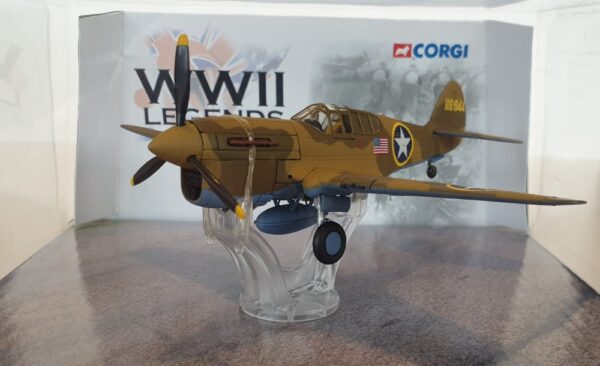 Corgi Aviation AA35201 WWII Legends P-40F WARHAWK Tunisia