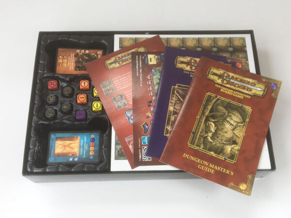 'Dungeons & Dragons' Fantasy Adventure board game 2003 contents