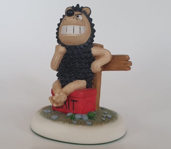 GNASHER FISHING BDS07 Collectable Beano figure by Robert Harrop