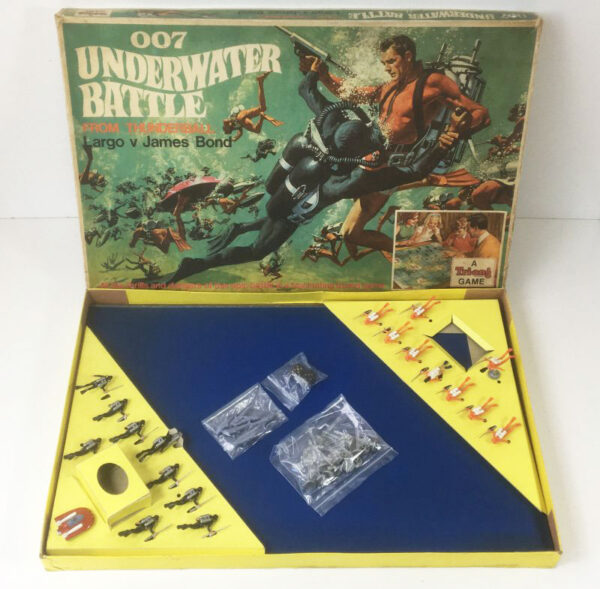 JAMES BOND '007 UNDERWATER BATTLE' Board Game Triang 1960's