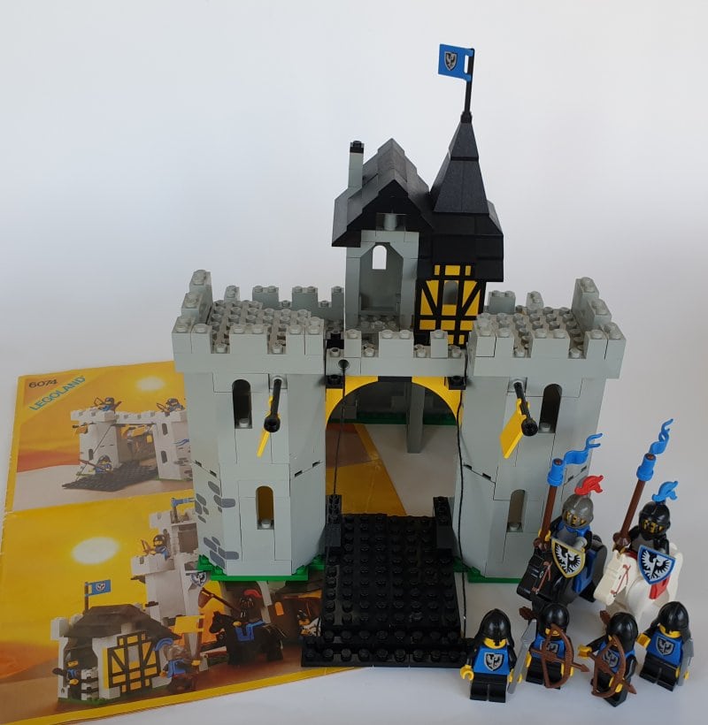 Vintage Lego Castle set 6074 Black Falcon's Fortress 1980's