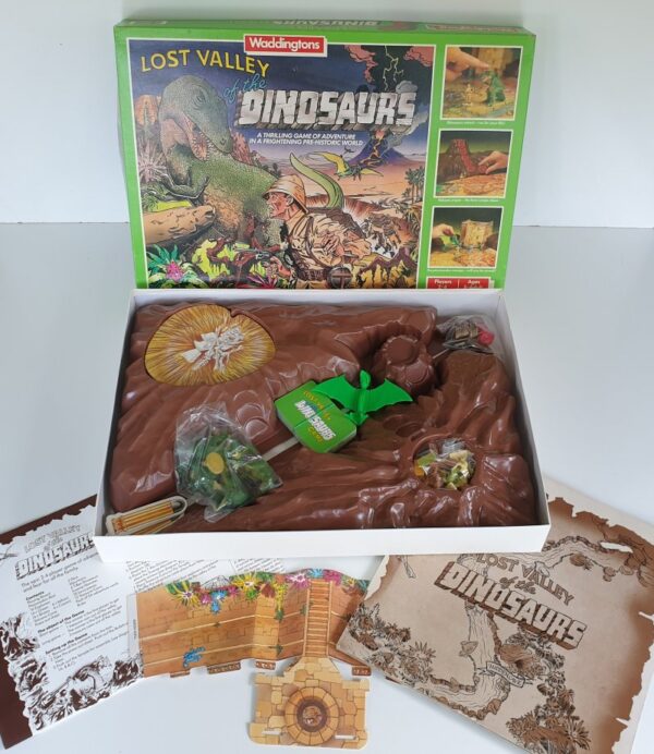 LOST VALLEY OF THE DINOSAURS Vintage board game Waddingtons 1980s