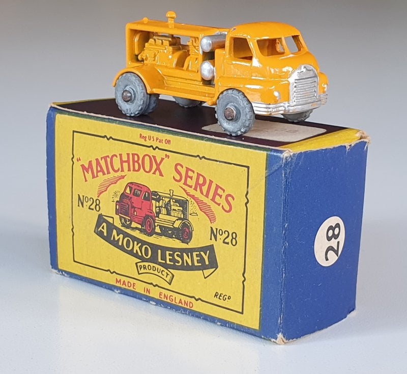 Vintage Matchbox 28a Bedford Compressor Truck diecast model 1950's