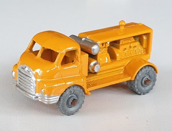 Vintage Matchbox 28a Bedford Compressor Truck diecast model 1950's