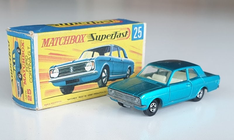 Matchbox Superfast 25 Ford Cortina GT Diecast Model