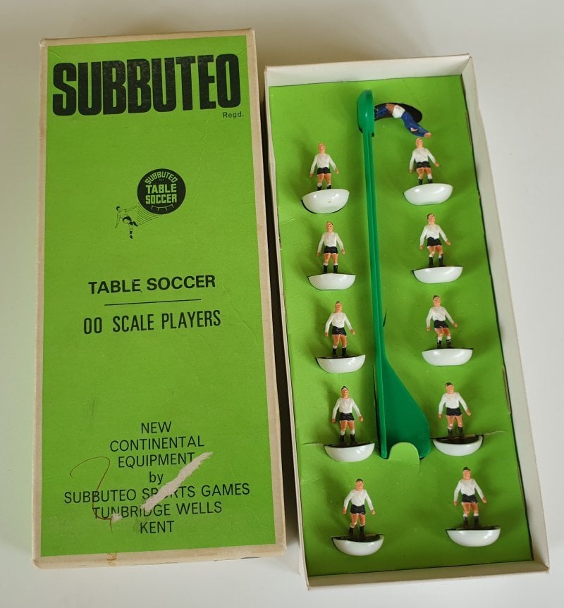 Vintage Subbuteo HW Team 10 Fulham Derby County 1970's