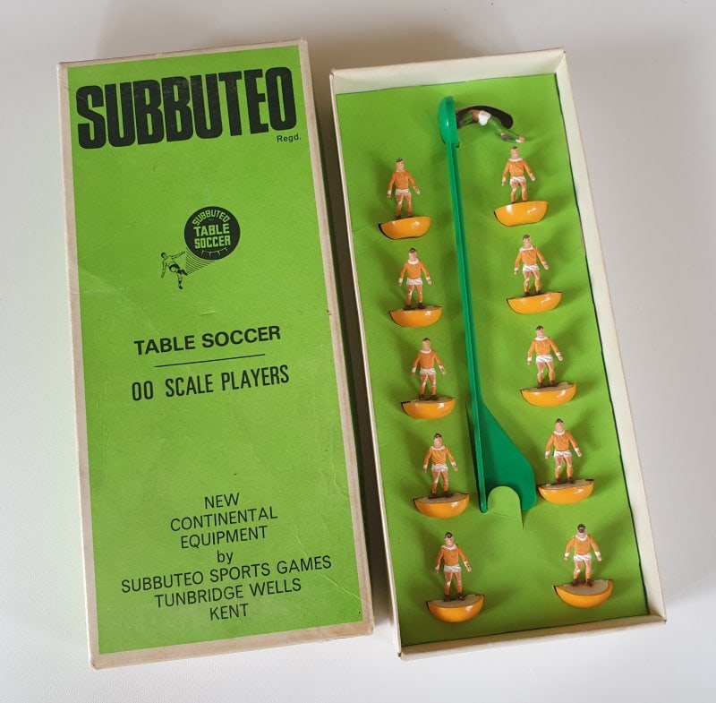 Vintage Subbuteo HW team 13 Blackpool Holland 1970's