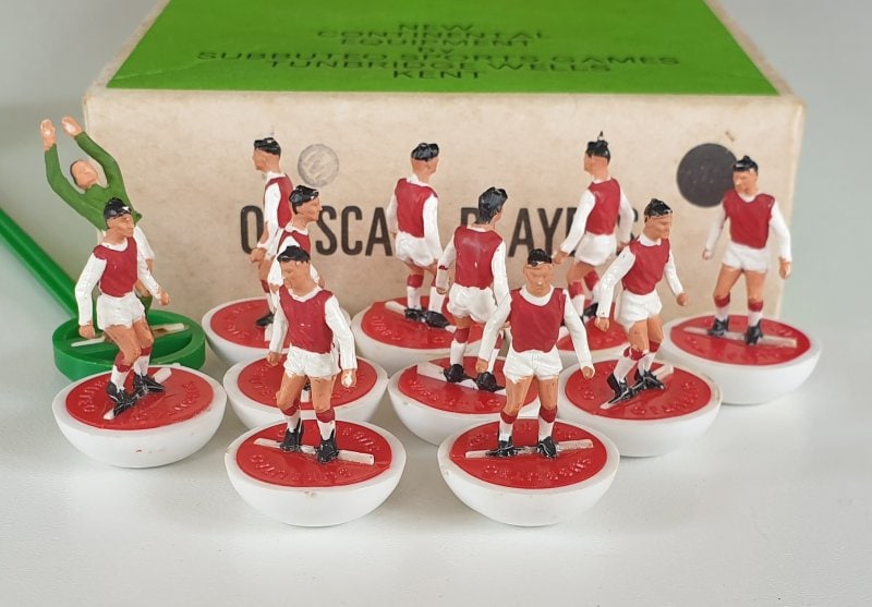 Vintage Subbuteo HW Team 16 Arsenal 1970's