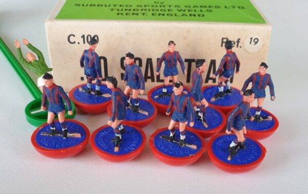 Vintage Subbuteo HW Team 19 Barcelona 1970's