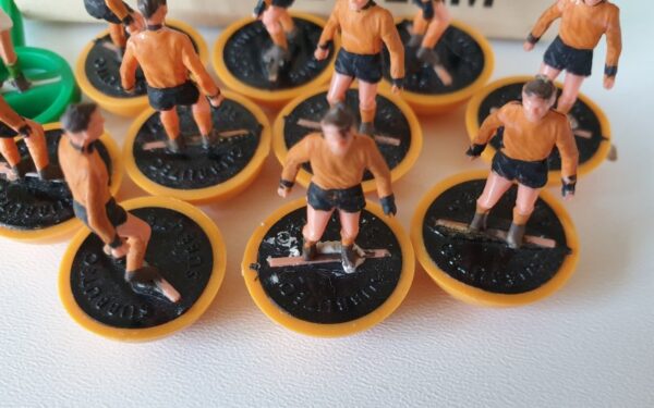 Vintage Subbuteo HW Team 77 Wolves Wolverhampton Wanderers 1970's