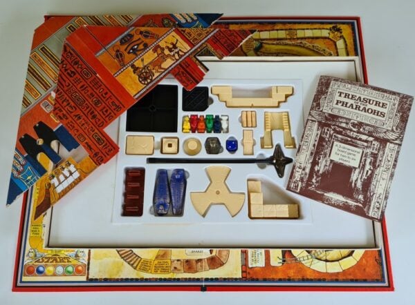 TREASURE OF THE PHARAOHS Vintage Board Game - Palitoy 1970's