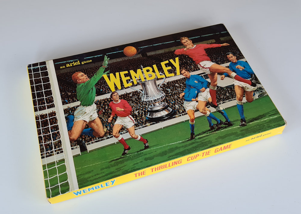 Vintage WEMBLEY F.A. Cup Football Board Game Ariel 1960's