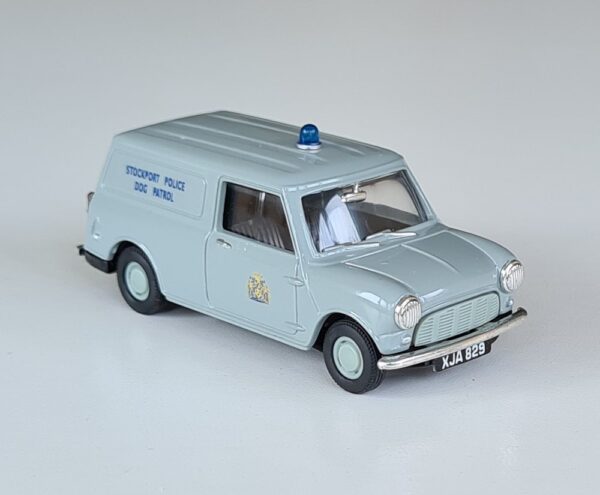 Corgi Classics 08005 Stockport Borough Police Set 1960's Mini Van Vintage