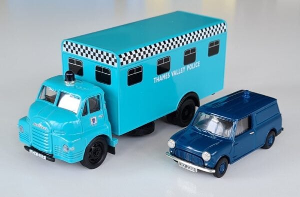 Corgi Classics 08006 Thames Valley Police Set 1960's Bedford S & Mini Van Vintage