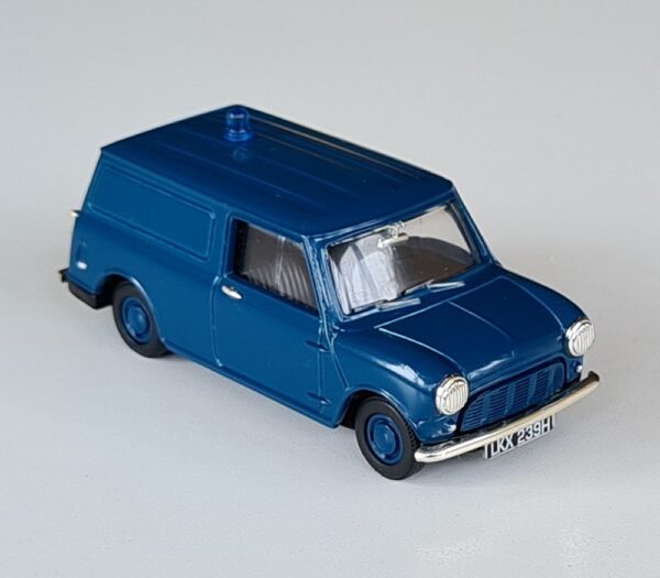 Corgi Classics 08006 Thames Valley Police Set 1960's Mini Van Vintage