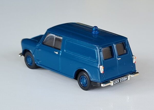 Corgi Classics 08006 Thames Valley Police Set 1960's Mini Van Vintage