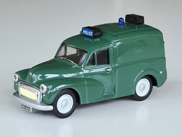 Corgi Classics 08004 Hampshire Police Set 1960's Bedford S van & Morris 1000 Van