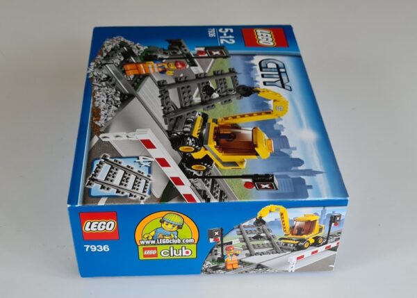 Vintage Lego City 7936 Level Crossing set