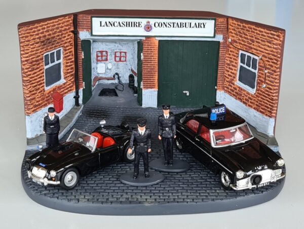 Vintage Vanguards Diecast PD2002 Lancashire Police 1960's Annual Inspection Diorama set