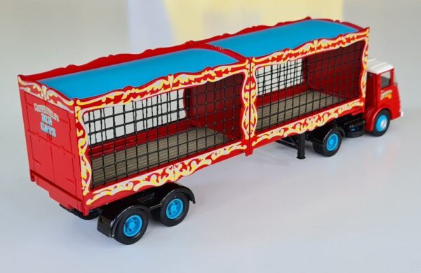 Corgi Classics 11201 Chipperfield's Circus Big Cats Set ERF KV Vintage