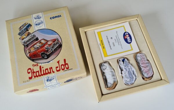 Vintage Corgi Classics 97713 Italian Job set 1960's Mini Cooper 1992