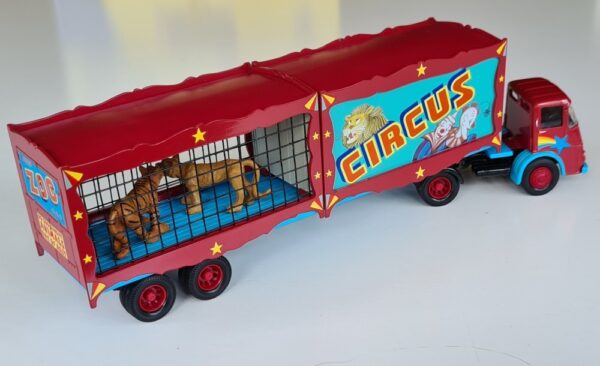 Corgi Classics CP10502 Circus Set ERF KV Royal Mail Limited Edition 2002