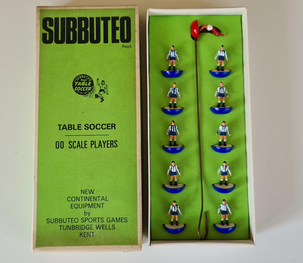 Vintage Subbuteo HW team 51 Millwall, Sheffield Wednesday, FC Magdeburg, Colchester 1960's 1970's