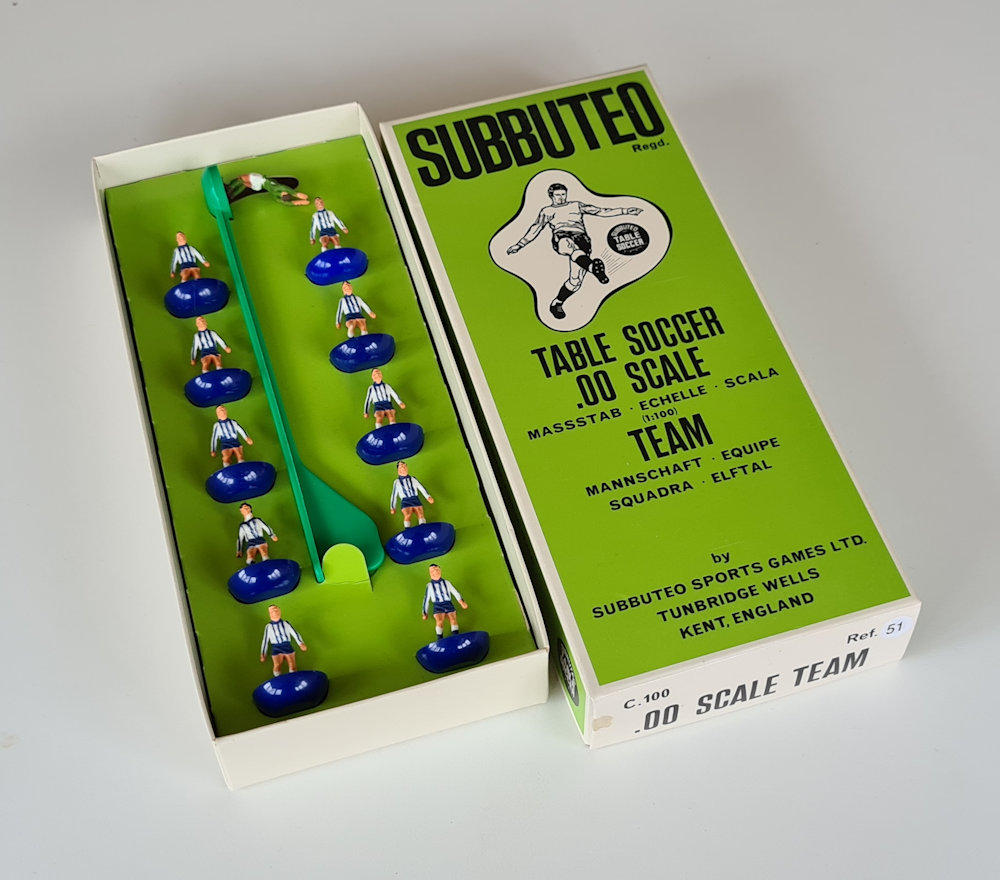 Vintage Subbuteo HW team Ref. 51 Sheffield Wednesday, Brighton, Millwall 1970's